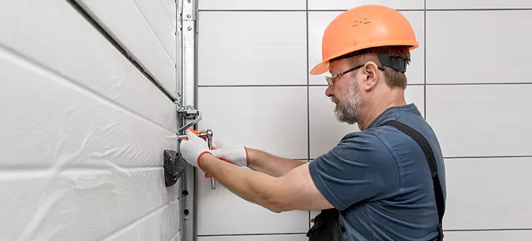 Commercial Garage Door Repair in Parry Sound, ON
