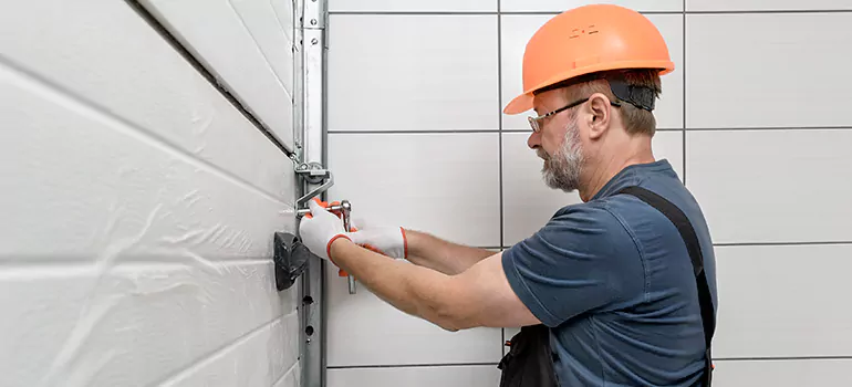 Garage Door Repair in Parry Sound